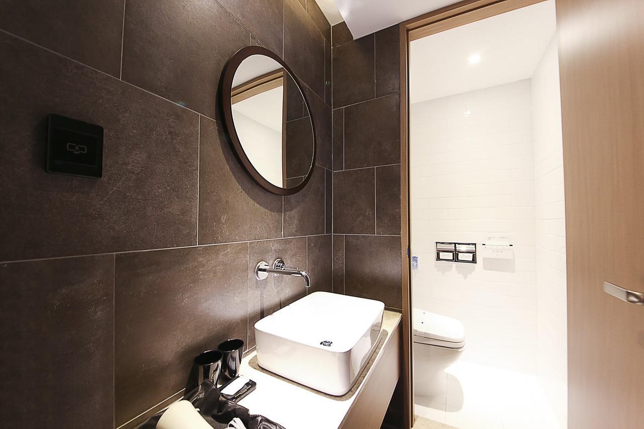 Centralperson Pyeongtaek Hotel ภายนอก รูปภาพ