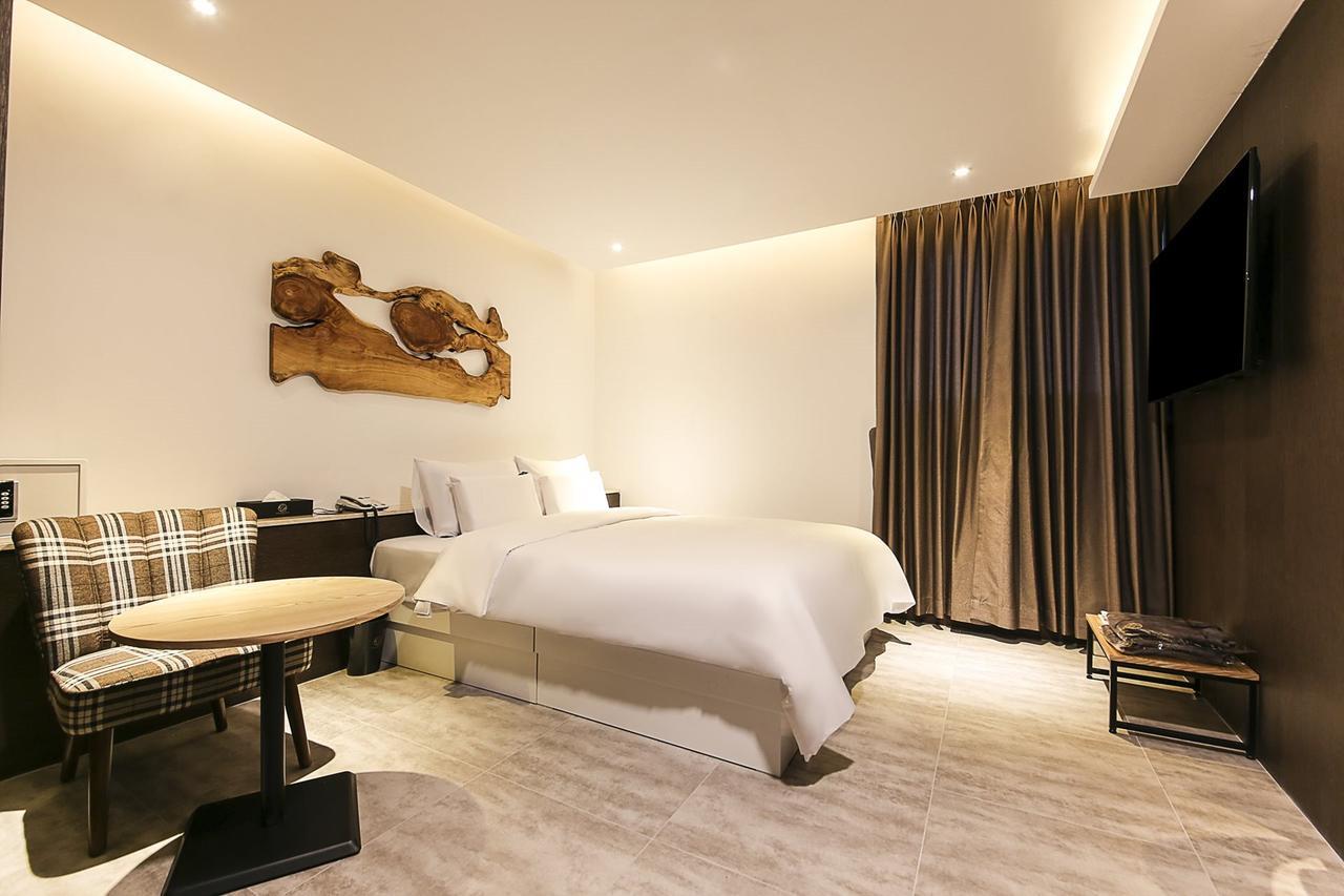 Centralperson Pyeongtaek Hotel ภายนอก รูปภาพ